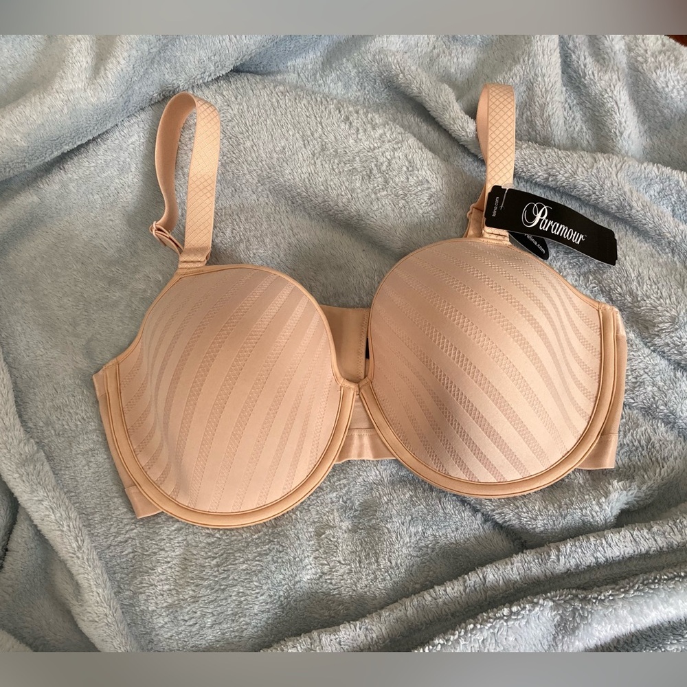 Paramour Nude Striped Bra, sz 36DD